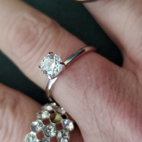 4 Rings - Picture 4 of 5